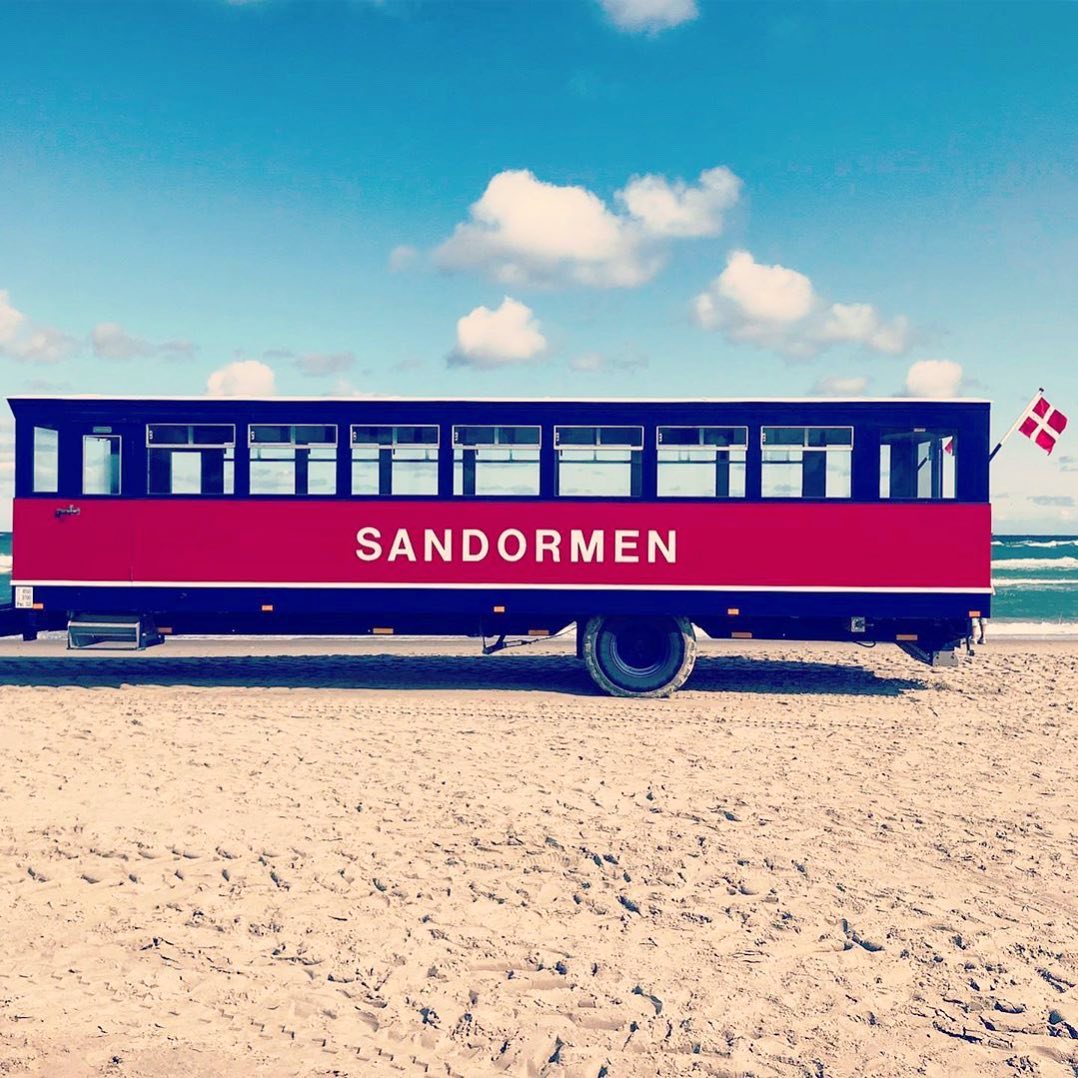 Accidentally Wes Anderson - Sandormen